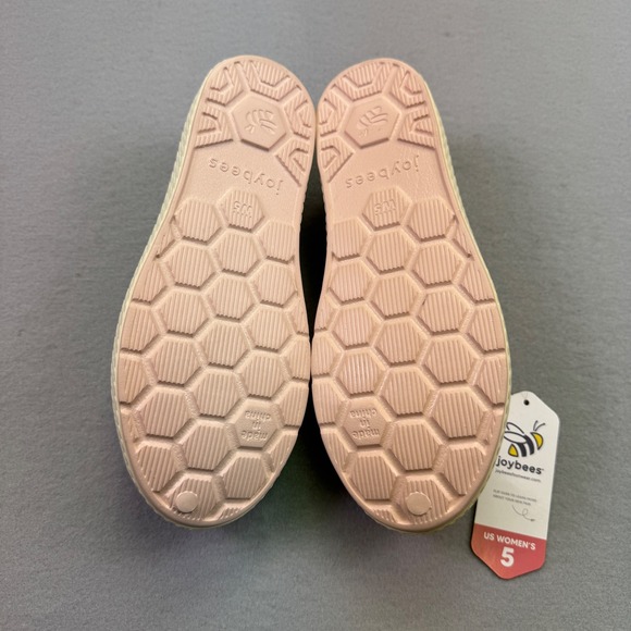 Joybees Women's Slip On Comfort Shoes Gold Perforated Flats Size 5 NWT Champagne - Picture 4 of 5